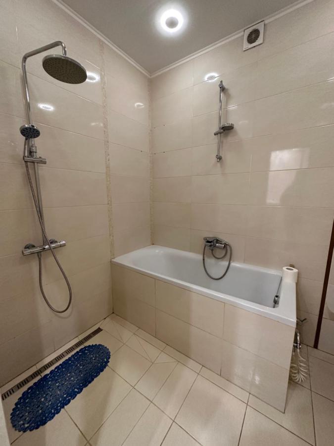 New Central 2Room Apartment Leopoli Esterno foto